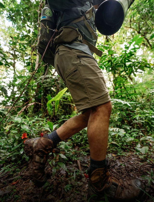 Renegade Outsider Short